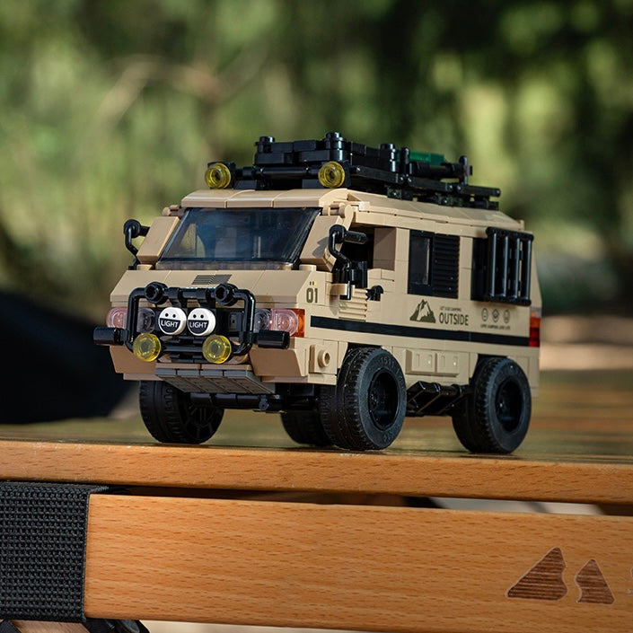 Retro 4x4 Camper Van