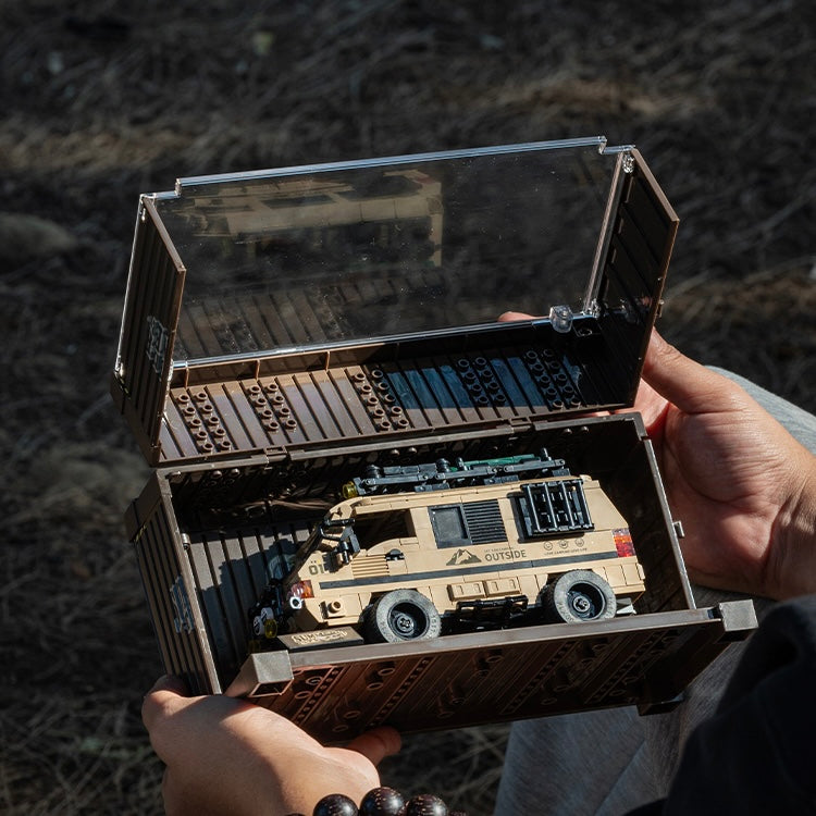 Retro 4x4 Camper Van